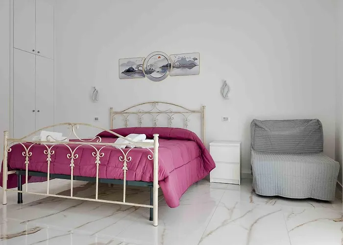 Clarus Mons Guest house